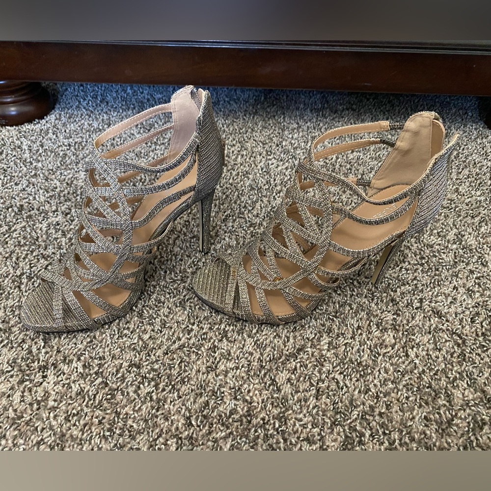 Express heels - Picture 2 of 5